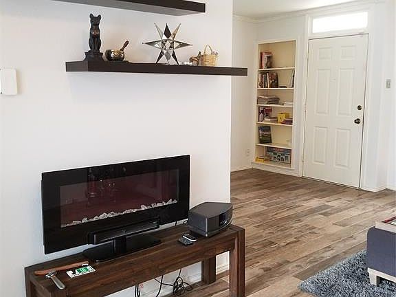 5th image of 9840 Park Lane Ct #9840