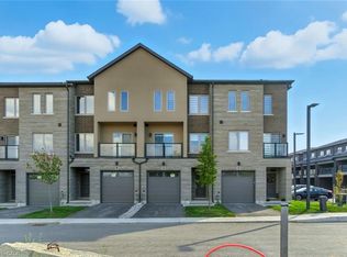 4 Clear Valley Ln, Hamilton, ON L0R1W0