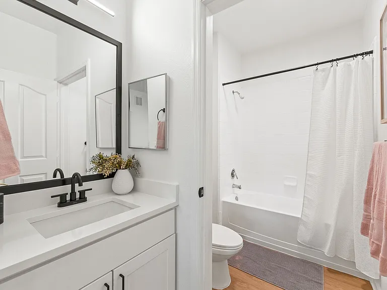 Perse Apartments — Photo 10