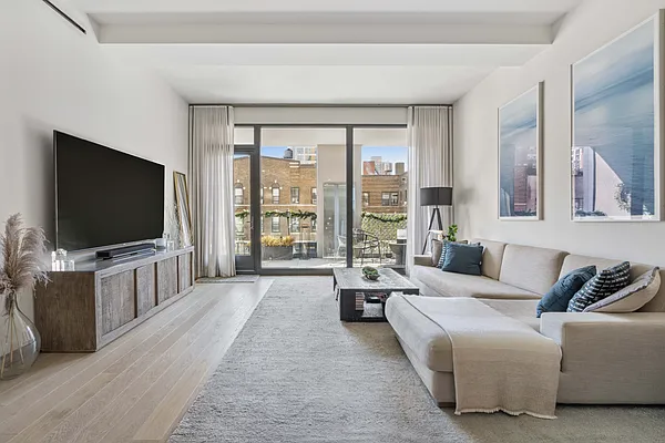 Sold by Compass | media 1