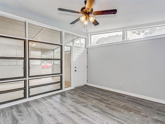 5th image of 926 Twinbrook Ave
