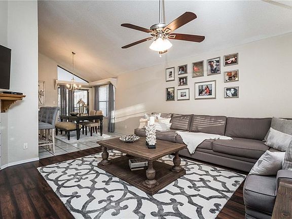 2nd image of 1232 Desert Jewel Dr