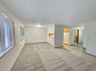 1805 S Bahnson Ave, Sioux Falls, SD 57103