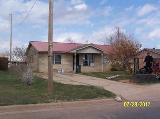 1217 W Ridgecrest Rd, Altus, OK 73521