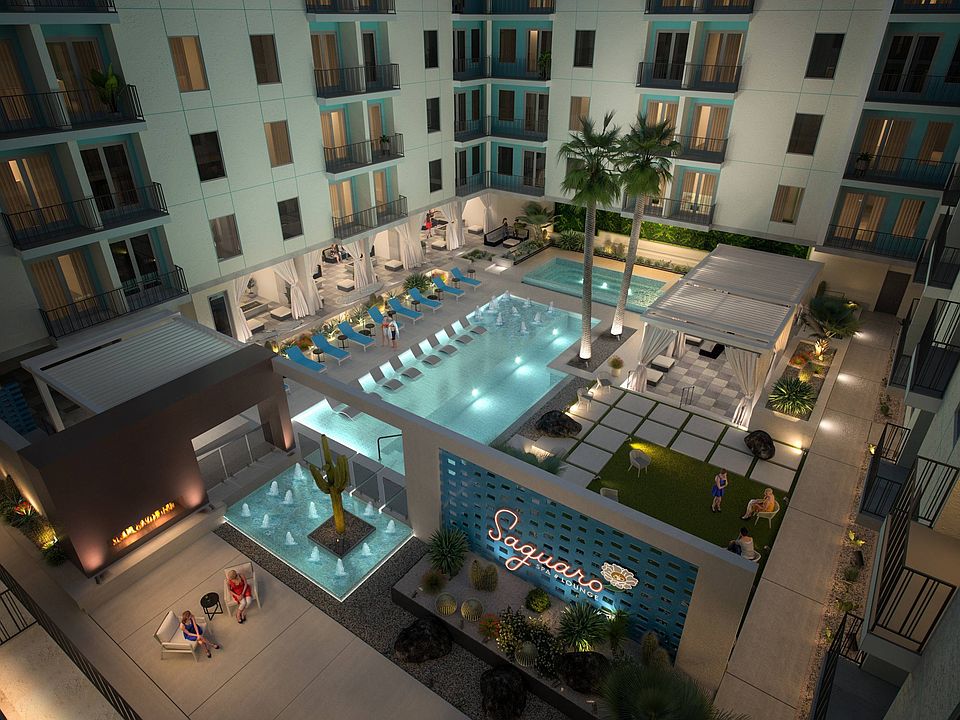 Starlight Saguaro Lounge with Pool