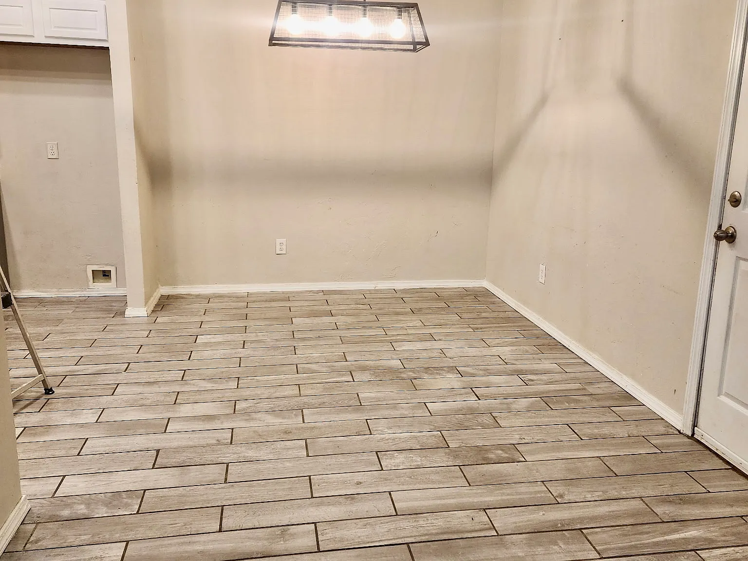 1712 W Palm Pl — Photo 4