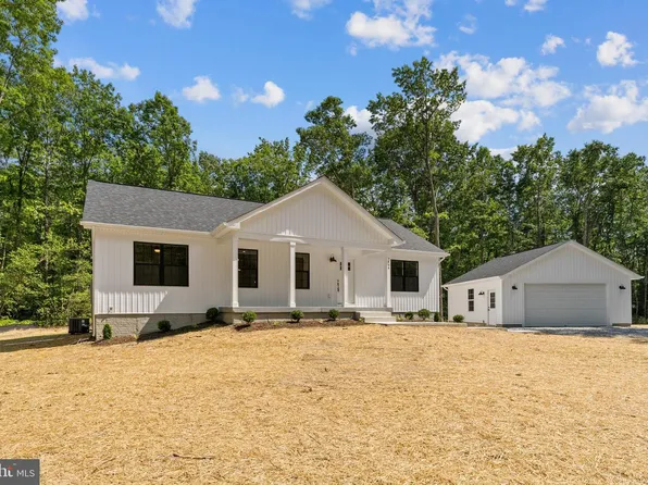 8 Shady Oaks Ln, Louisa, VA 23093