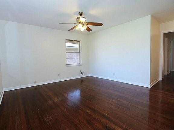 3rd image of 4606 Nina Lee Ln