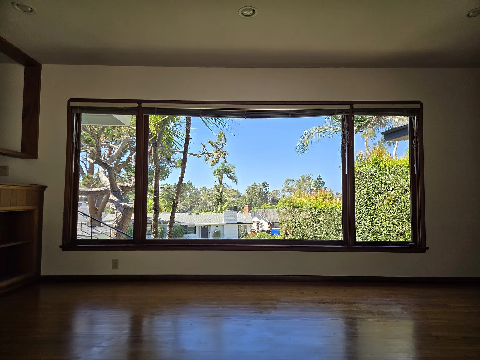 3 bed, 1320 sqft, $6,500 — Photo 4