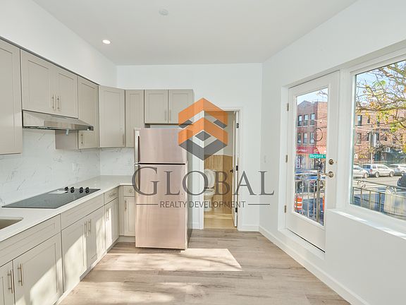 3rd image of 847 New Lots Ave #2B