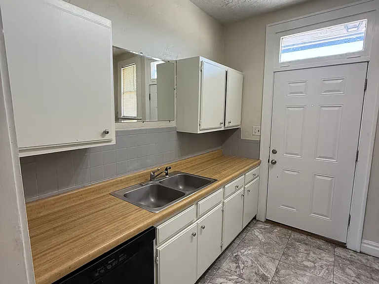 244 W 13th St #5 — Photo 9