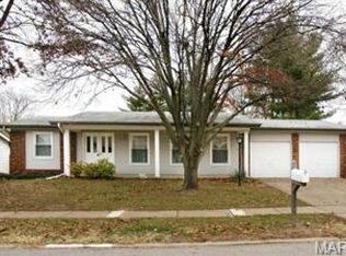 2155 Jenkee Dr, Florissant, MO 63031