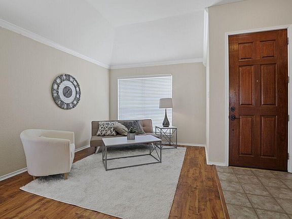 5th image of 10516 Stone Falls Ln