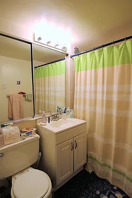 Rented by JK Dansar Corp | media 33