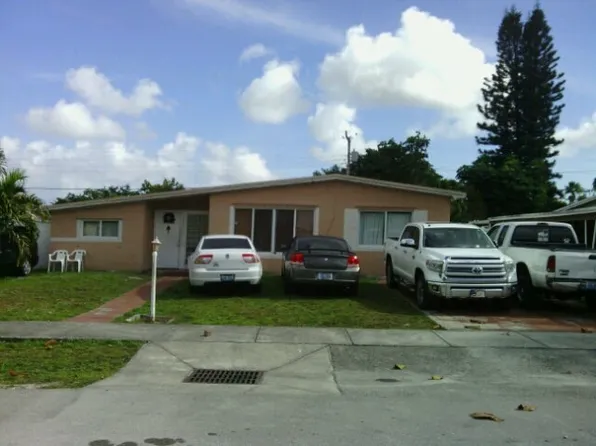 3631 SW 39th Ave, Hollywood, FL 33023