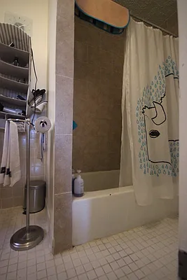 Rented by Nooklyn NYC LLC | media 41