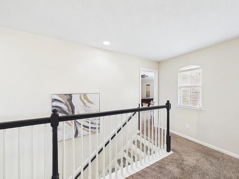 9426 Russeff Field Ln — Photo 30