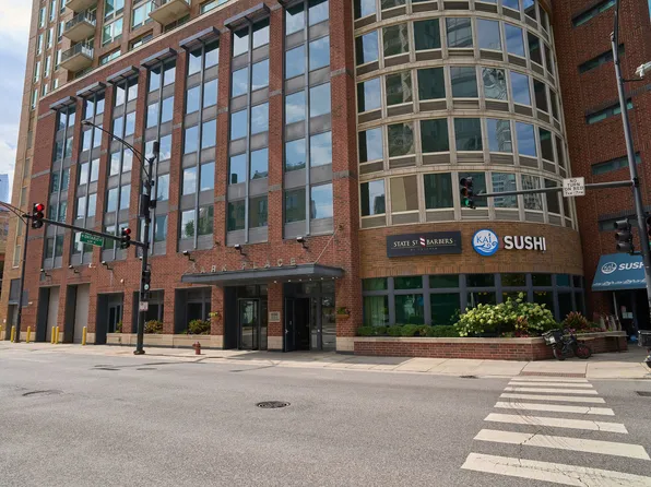 600 N Kingsbury St APT 1110, Chicago, IL 60654