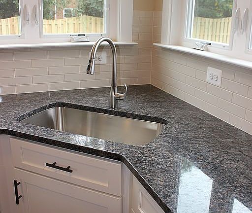 4th image of 404 Holloway Ct NE