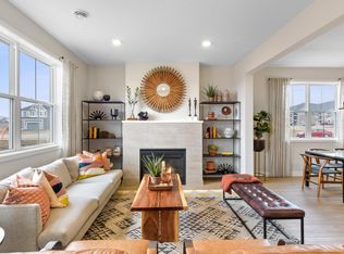 13674 Hollybrook Dr, Apple Valley, MN 55124