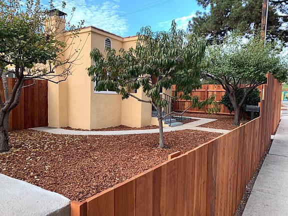 4th image of 1035 E Yanonali St #F