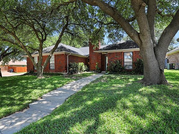 4th image of 4001 Brookway Dr