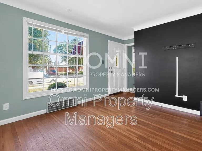 11529 Roxbury St — Photo 39