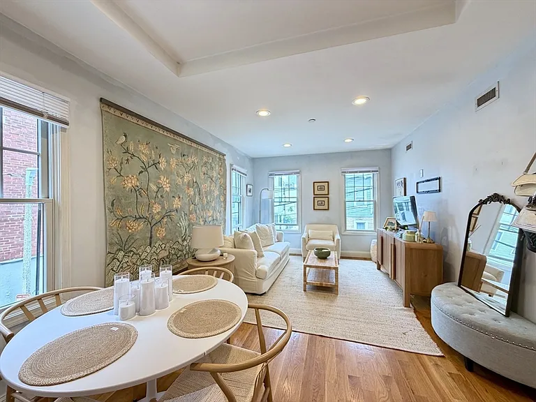 77 F St #2 — Photo 1