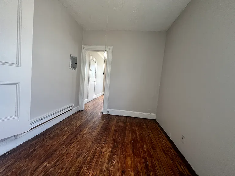 422 Saint Pauls Ave #1 — Photo 11