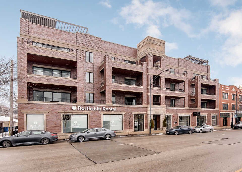 1st image of 5820 N Clark St APT 406