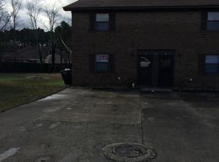315 Club Ln #B, Conway, AR 72034