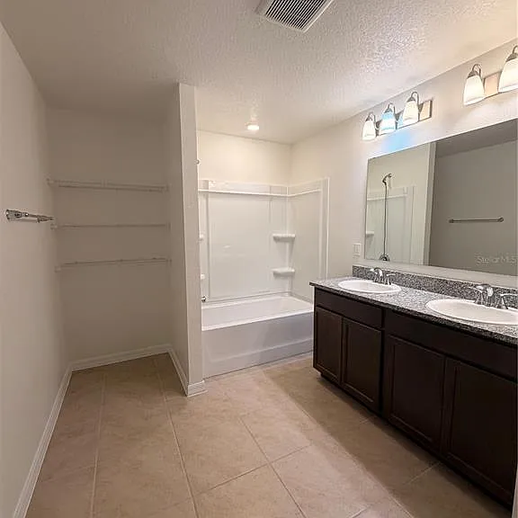 3063 Sanctuary Dr — Photo 16