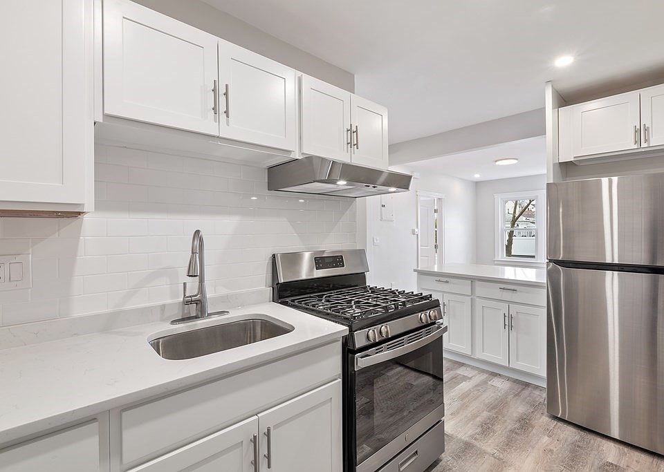 1st image of 9 Kimball St #1R