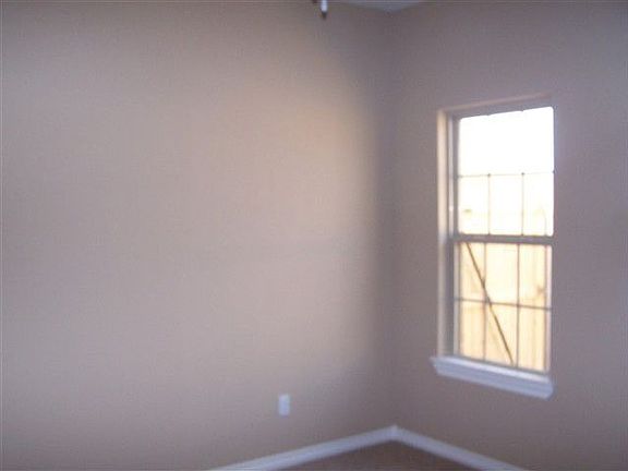 3rd image of 2625 Debracy Ave