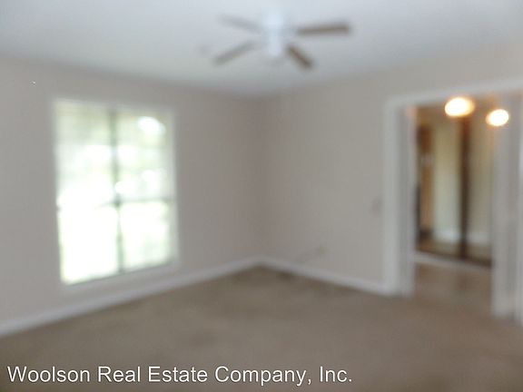5th image of 413 Beechwood Dr