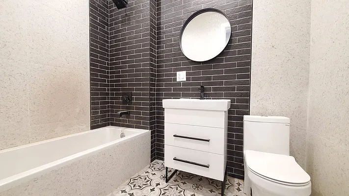 Rented by Compass | media 7