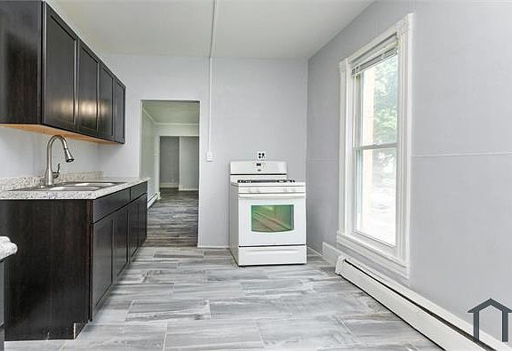 5th image of 2218 Ilion Ave N #2