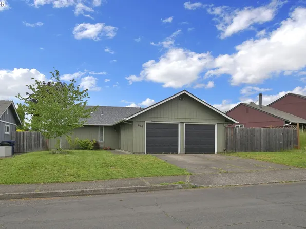 696 Island St, Springfield, OR 97477
