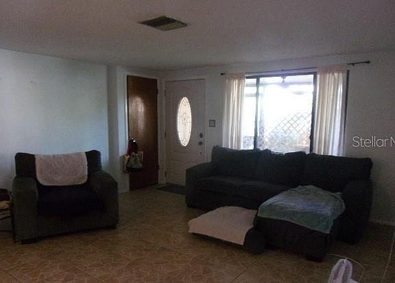 2nd image of 2516 Flintwood Dr