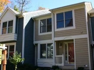 1646 Oak Spring Way, Reston, VA 20190