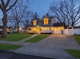 64 Winifred Dr, Merrick, NY 11566