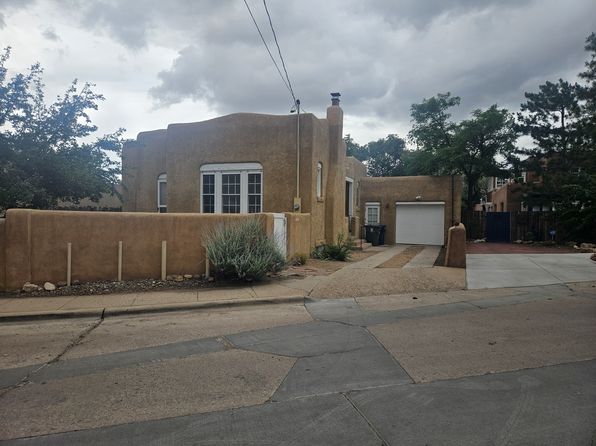 133 W Berger St