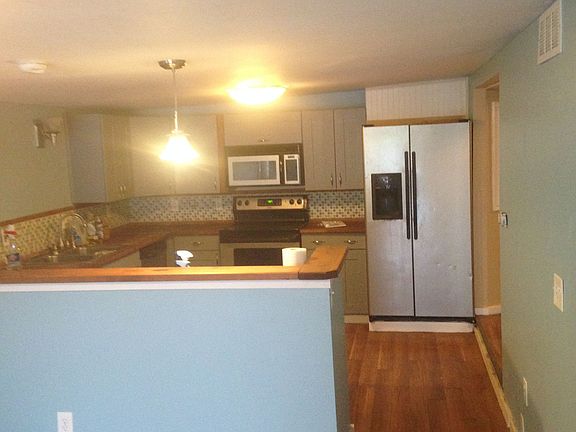 3rd image of 6235 Tower Dr