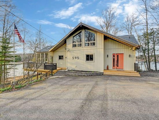 595 Pocono Ct, Lake Ariel, PA 18436