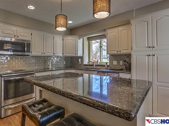 3rd image of 16318 Westfield Cir