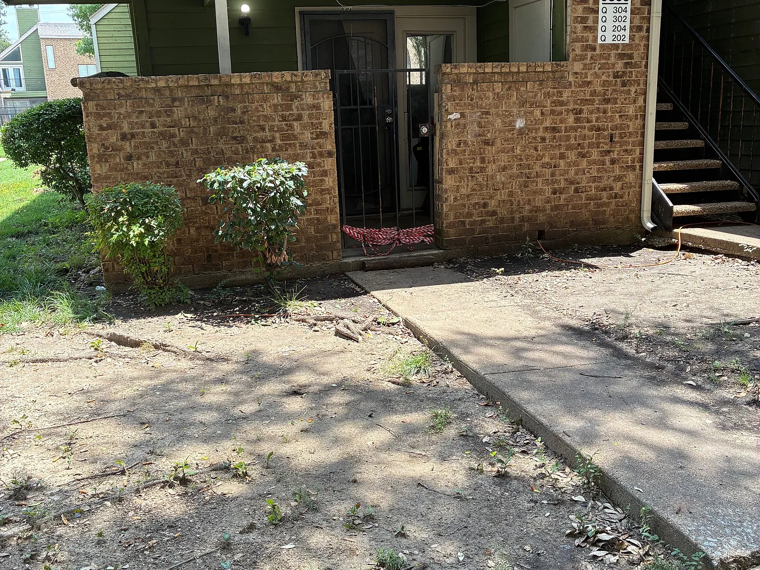 9833 Walnut St — Photo 1