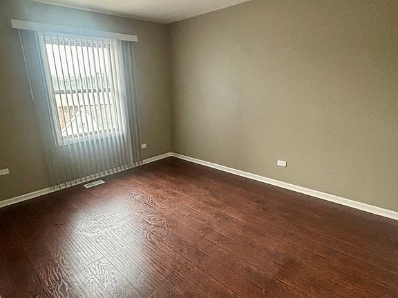5th image of 415 Lincoln Ave APT B