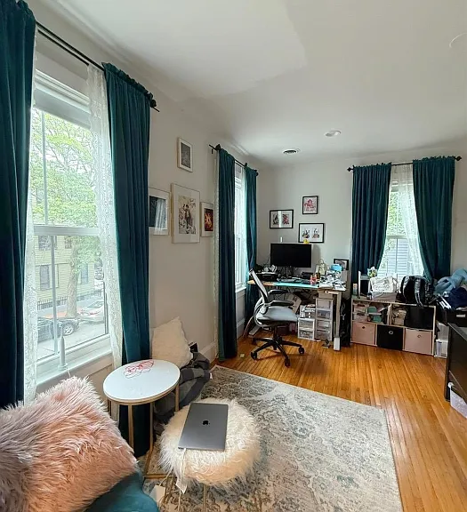 218 Harvard St #3 — Photo 2