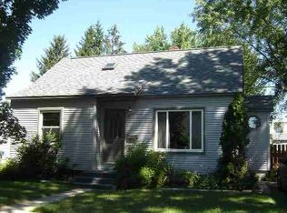 825 Seymour St, Reedsburg, WI 53959