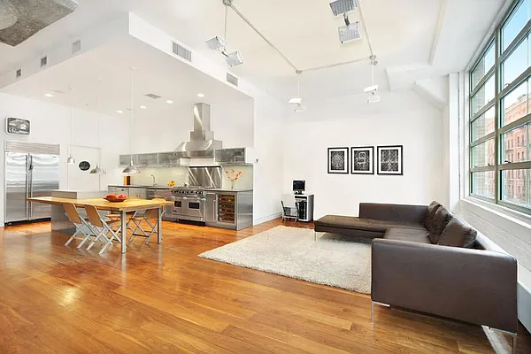 Rented by Town Residential | media 9